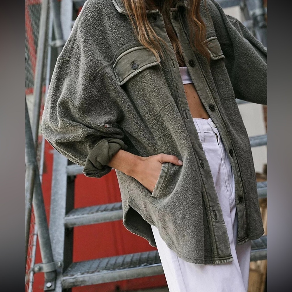 FREE PEOPLE
Ruby Oversized Shirt Jacket in Army Taupe M - Picture 3 of 14